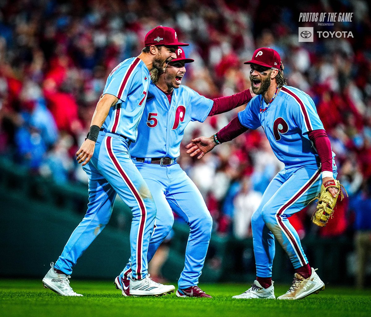 The Phils are back in the powder blues tonight! Aka the best throwback uniforms in baseball. 🩵⚾️
