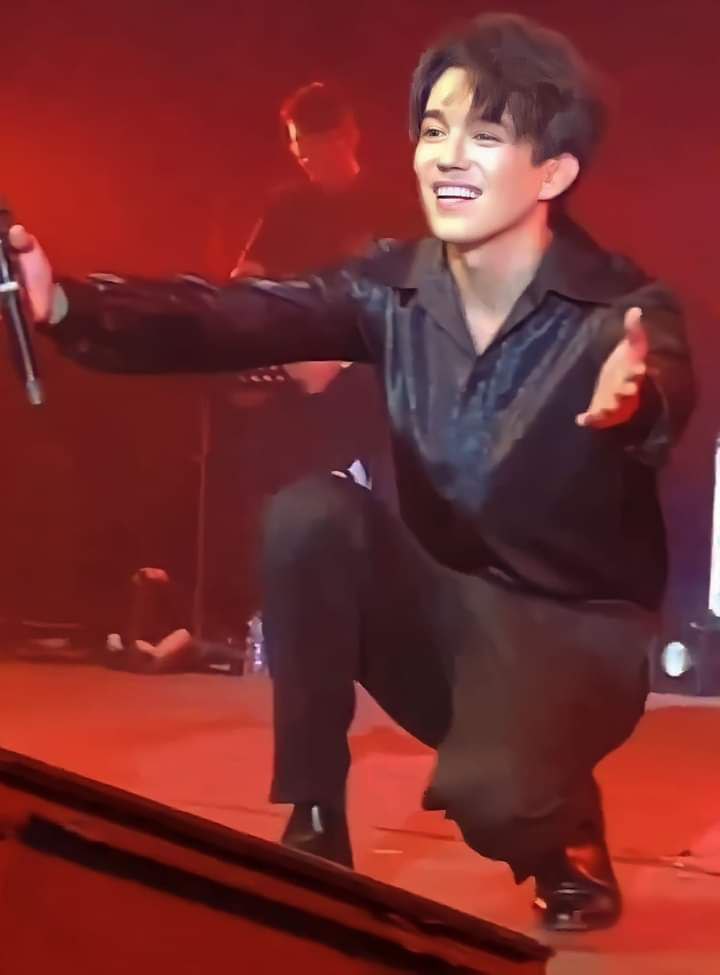 @IrinaVS73 @dimash_official The vibrations of love and gratitude are the highest! KAZAKH NIGHTINGALE #WhenIveGotYou #DimashConcertBudapest