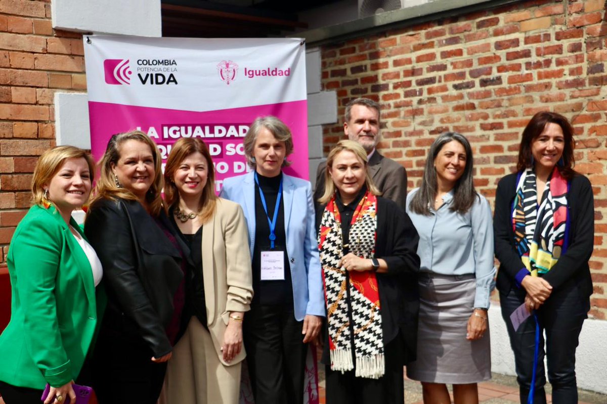 En el Segundo Encuentro Nacional por el Futuro de los Cuidados en Colombia, la Embajadora de 🇨🇦 
<a href="/MarianickT/">Marianick Tremblay</a> destacó la importancia de priorizar la agenda de cuidados y su enorme potencial para consolidar el desarrollo local y el empoderamiento económico de las mujeres en 🇨🇴.