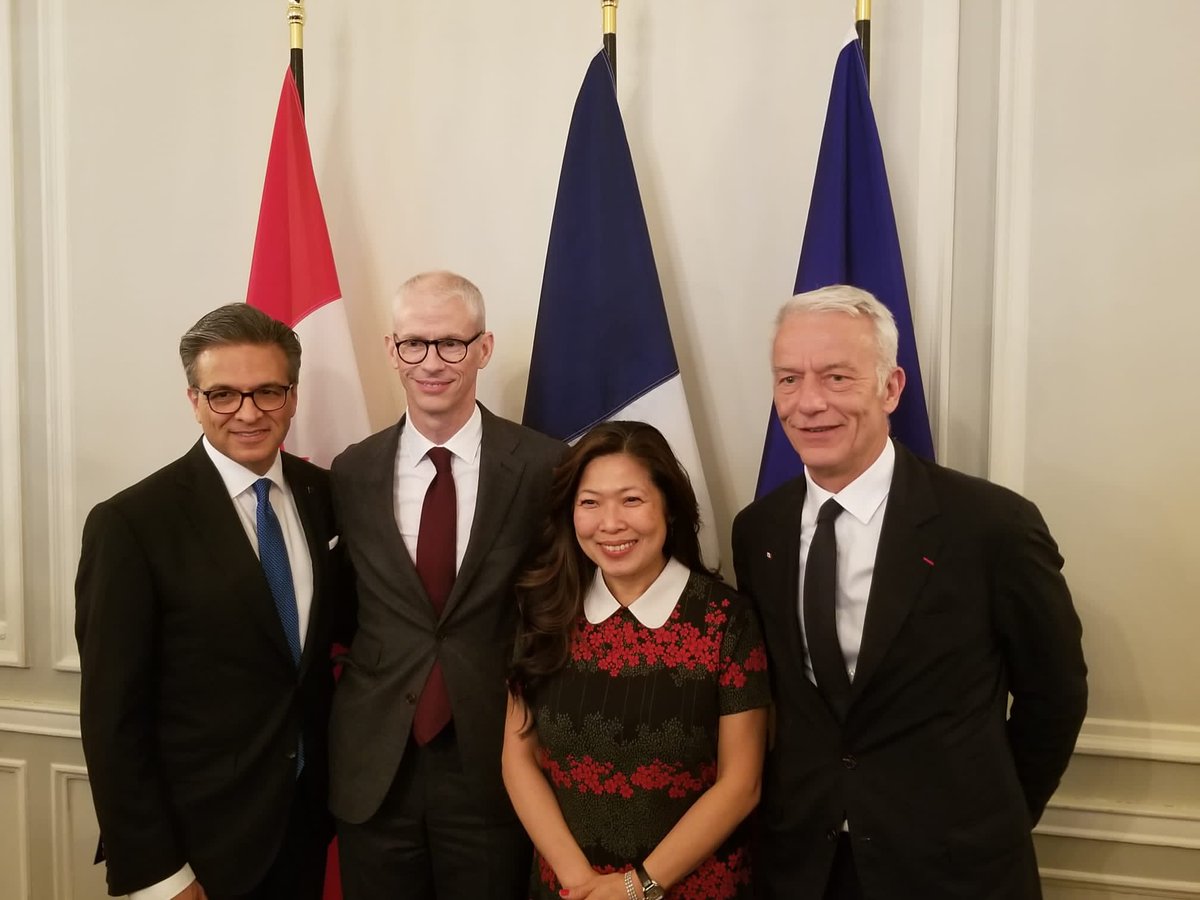 Avec @sretailleau @RolandLescure et nos homologues canadiens @mary_ng @FP_Champagne pour échanger avec nos entreprises françaises et canadiennes. Le commerce entre la 🇫🇷 et le 🇨🇦, c’est 8,3 Md€ d’échanges en 2023. Renforçons notre relation bilatérale et diversifions la…