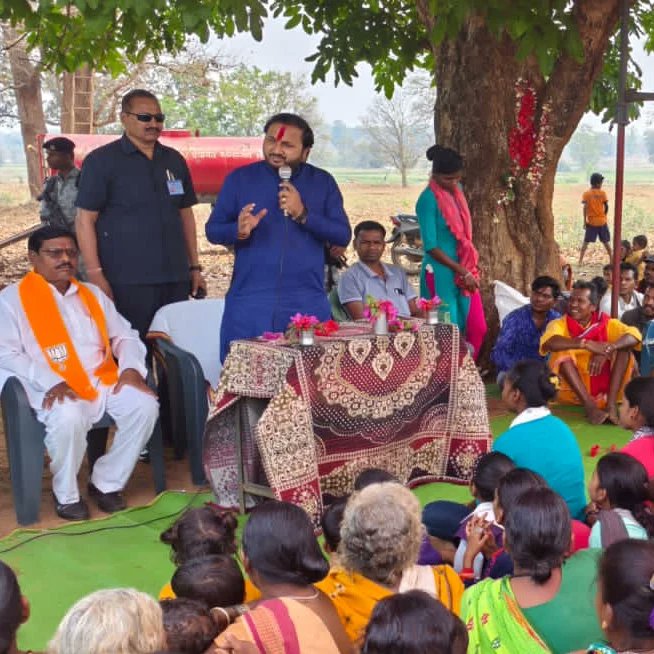 kcbbastar's tweet photo. लोकसभा चुनाव प्रचार अभियान के तहत कोंडागांव विधानसभा क्षेत्र के ग्राम छतोड़ी, नेवरा, बिंजोली, बड़े घोड़सोड़ा, करण्डी, तमरावंड, राकसबेड़ा, धारली एवं उड़ीदगांव में भाजपा के लोकप्रिय प्रत्याशी श्री @_Maheshkashyap_ जी के पक्ष में सघन जनसंपर्क किया.

@BJP4CGState
@BJP4India https://t.co/QbtqYgzpTC