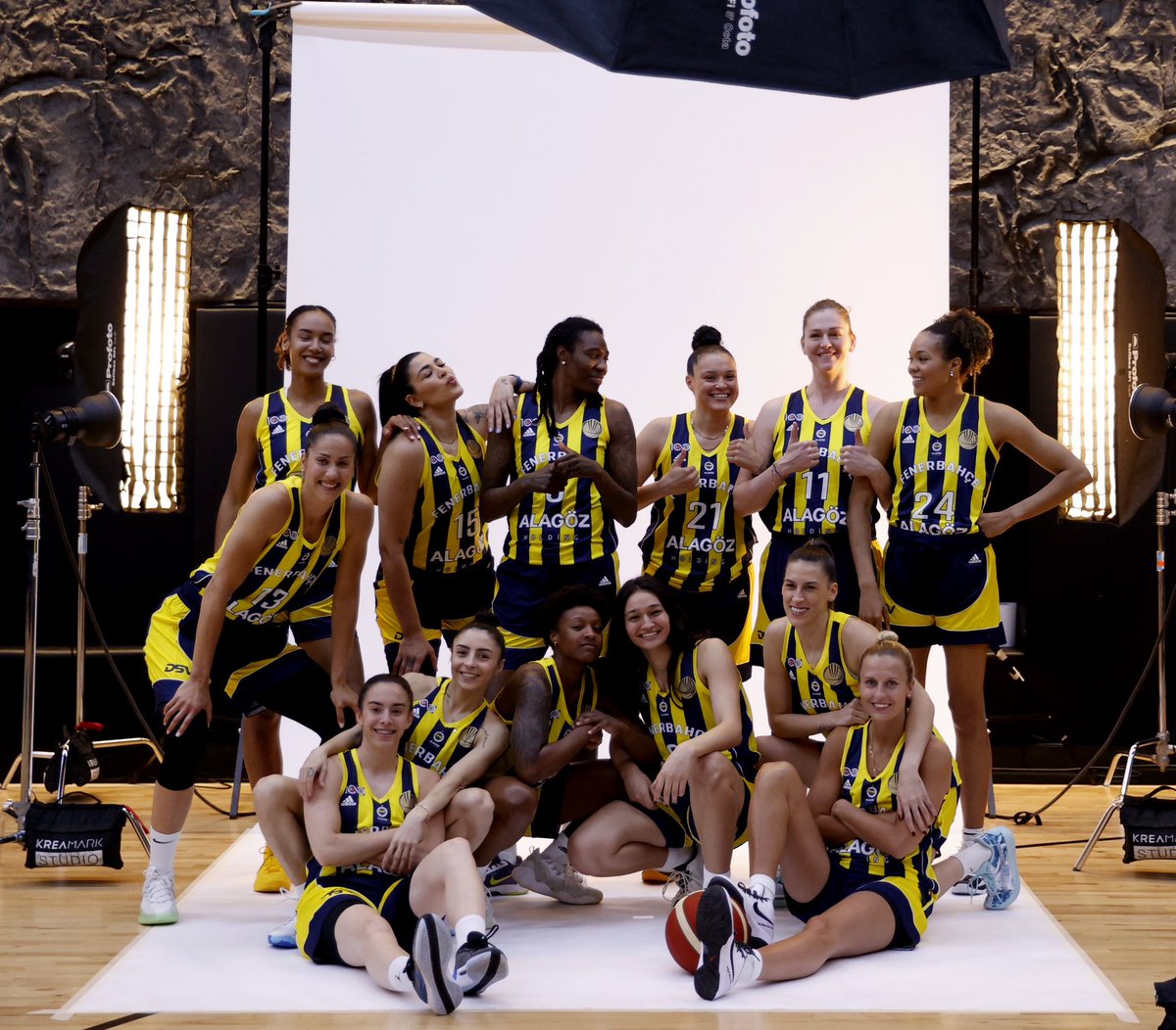 💛💙

#PotanınKraliçeleri #EuroLeagueWomen