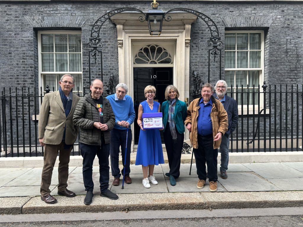 A brilliant afternoon taking the #ParkyCharter to Downing Street along with a petition backing it signed by 20,000 people…