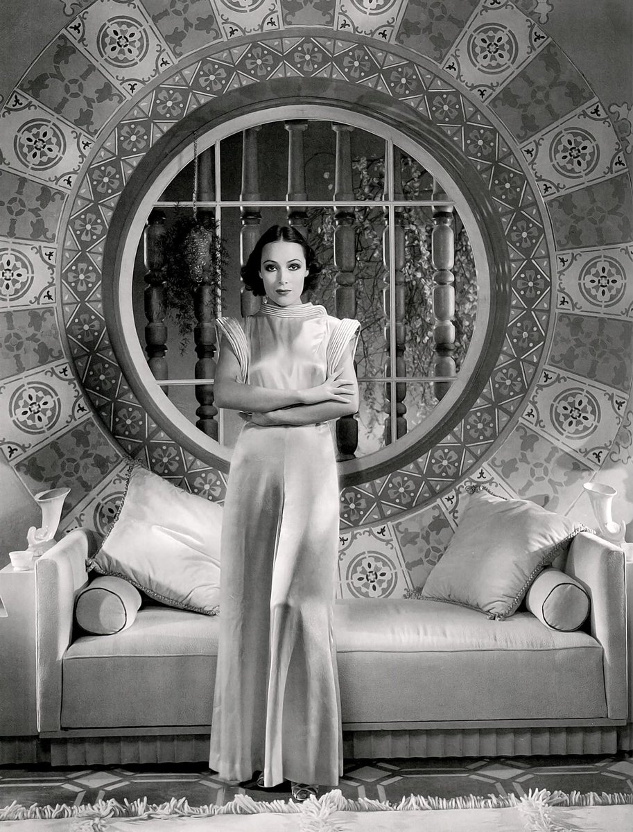 Remembering the glamorous  Dolores del Rio, who passed this day 4/11/1983. After a long career in film, she was a passionate philanthropist/ cultural ambassador for Mexico & its arts and citizens - proving that her renowned looks covered a heart that was equally as beautiful.