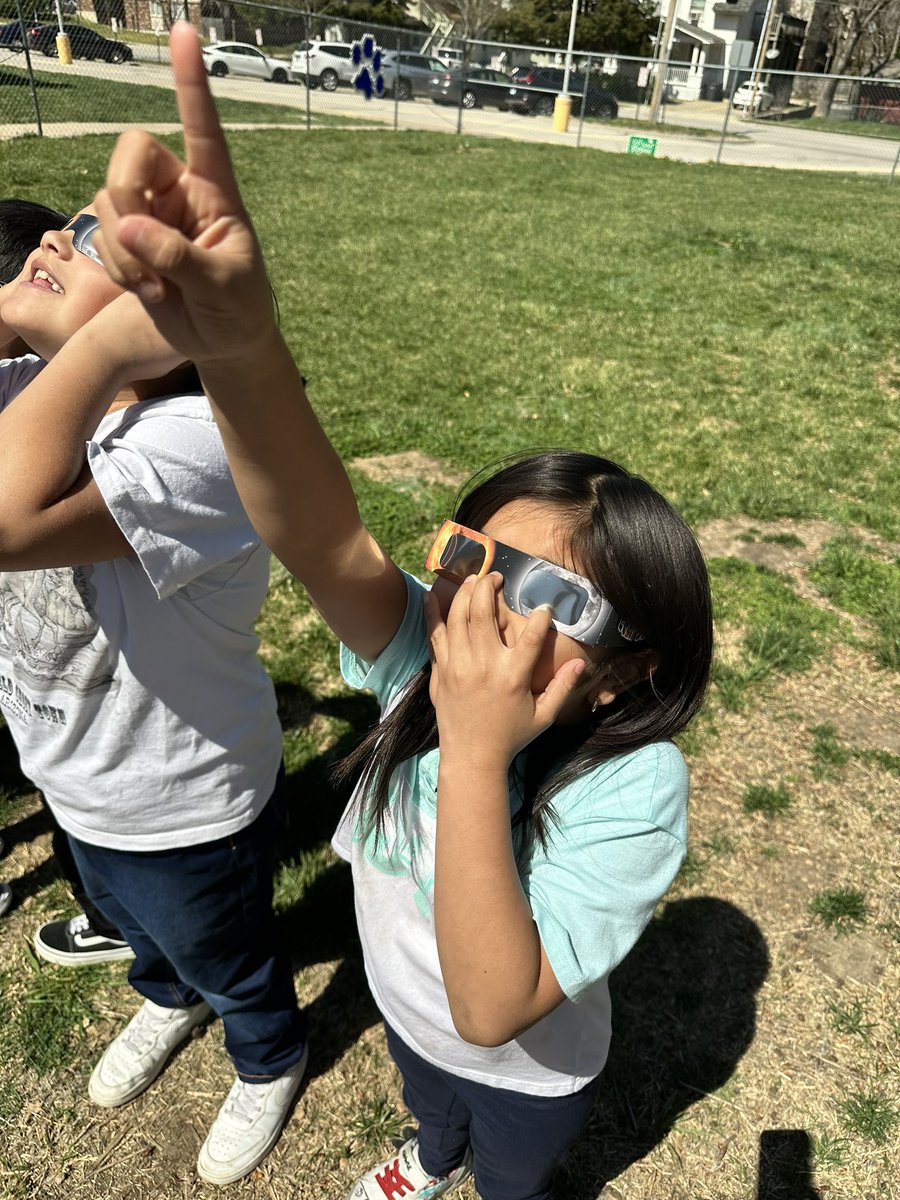 Watching the solar eclipse!!