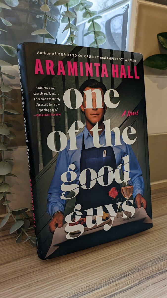 Brilliant #BookPost from @maddalenacav at @davidhighambooks 📚 One of the Good Guys by @AramintaHall... I've heard AMAZING things about this one 👀 #BookTwitter