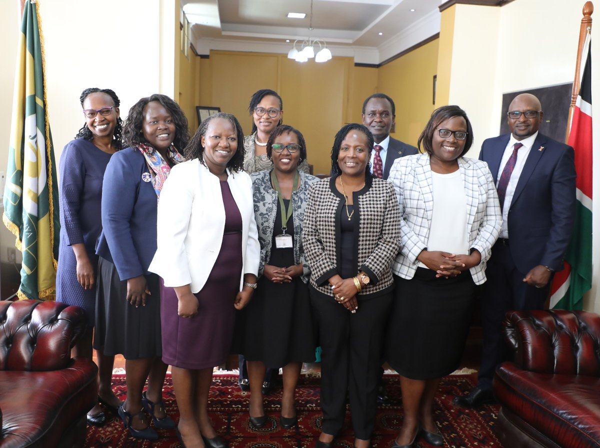 The Chief Registrar of the Judiciary assured the Registrars of her support and commitment to a consultative approach in the endeavour to actualize the STAJ vision of the Judiciary. The CRJ was accompanied by the Deputy Chief Registrar, Paul Ndemo