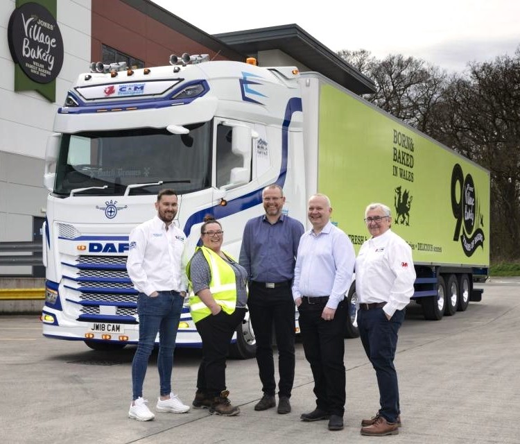 C&M Transport and The Village Bakery Group, two iconic Wrexham businesses, mark a 90-year legacy with this statement DAF XG+ and trailer combination, proudly sporting an anniversary livery representative of their flourishing partnership. 🚛✨ Read more: brnw.ch/21wIJ7z