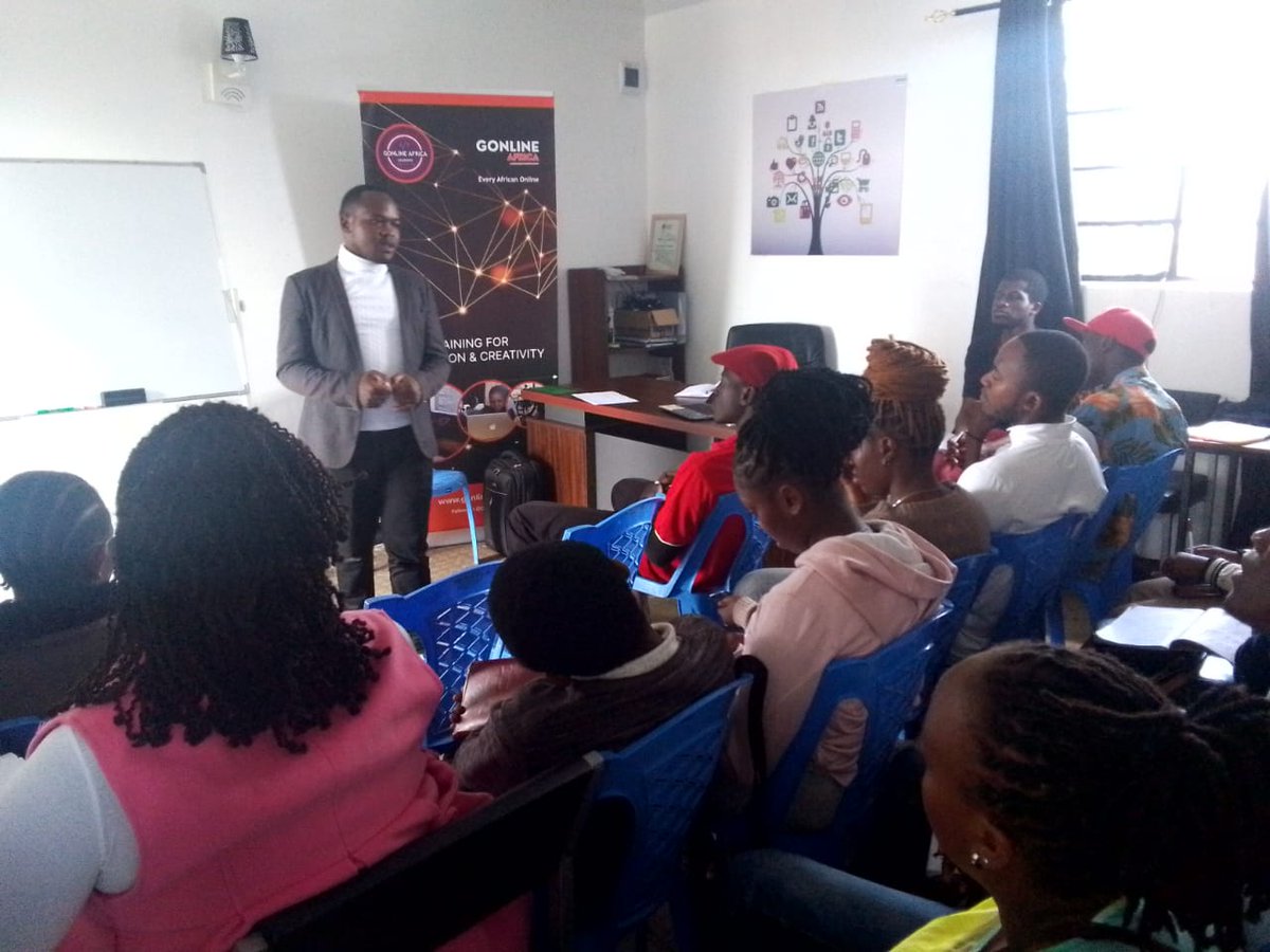 Day 1 : @AjiraDigital together with our team conducted a very informative session with our youths on how to thrive in today's digital economy through online work and freelancing. #digitalliteracy #EveryAfricanOnline #LIFELegacyKenya