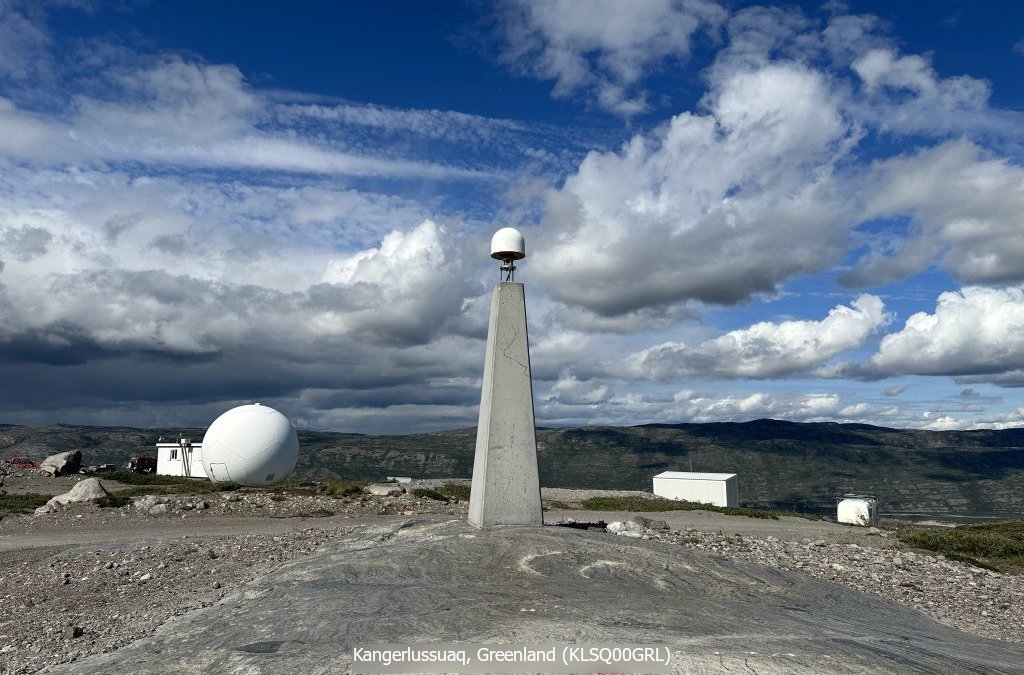 On April 14, one additional permanent #GNSS station in Greenland🇬🇱 was included in the #EUREF Permanent Network🛰️🛰️🛰️: KLSQ00GRL Responsible agency and operational centre: National Space Institute (DNSC) @DTUSpace More info: epncb.oma.be/ftp/mail/EUREF… #EPN_CB🛰️