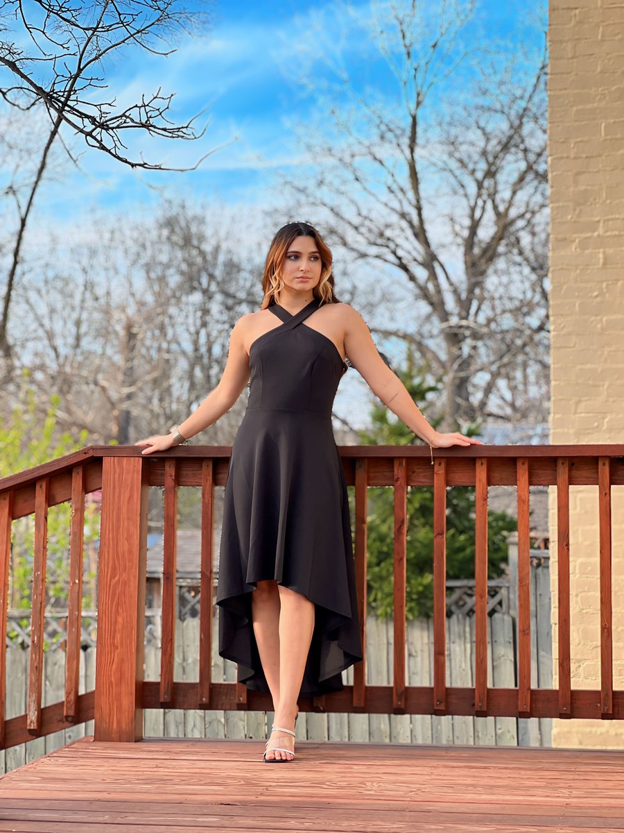 Dresstellscom's tweet image. The halter neck detail adds a touch of glamour while elongating the neck for a chic and captivating appearance.
#dresstells #halterdress #hilow #springoutfit #springootd #comfyoutfit