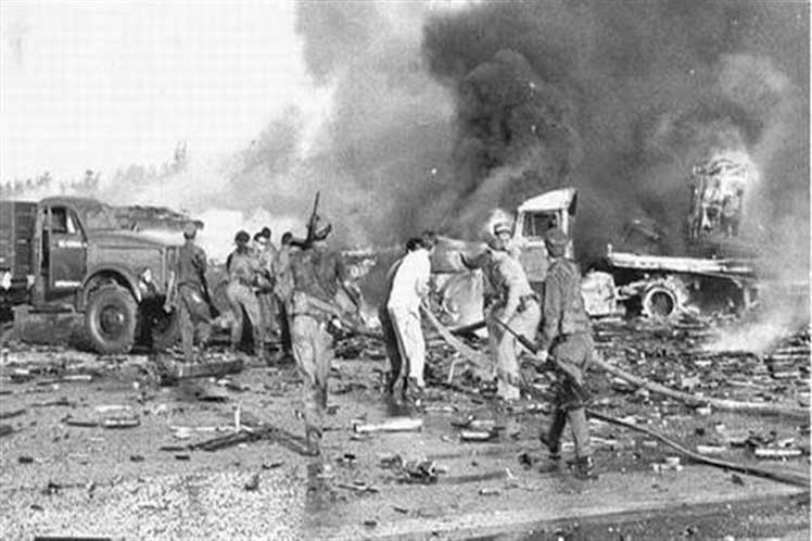 On this day in 1961, air strikes were launched against Cuban airfields. These strikes aimed to eliminate the possibility of an effective defence against the impending US-backed invasion at the Bay of Pigs. The assault killed seven Cubans and destroyed two planes. #PlayaGiron