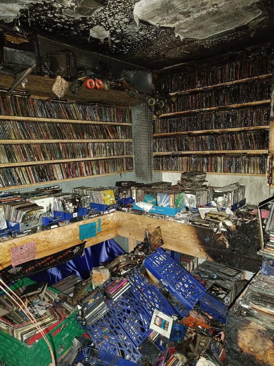 Yesterday Neseblod Records (formerly Helvete and originally owned by Euronymous) was severely damaged by fire.

A Gofundme has been set up to help deal with the aftermath:  gofundme.com/f/neseblod-rec…

More info: metalinjection.net/news/neseblod-…