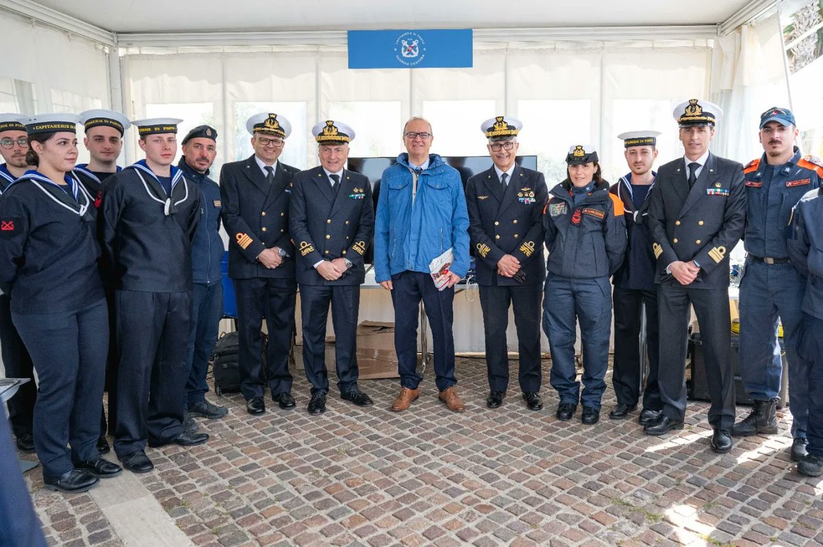 Oggi a Reggio Calabria per la Giornata del Mare e della Cultura Marinara. Un'occasione per lanciare un segnale ulteriore di grande attenzione a questa terra meravigliosa e per testimoniare quanto importate può essere questa regione per l'Italia intera. Qui il mio intervento 👇🏻…