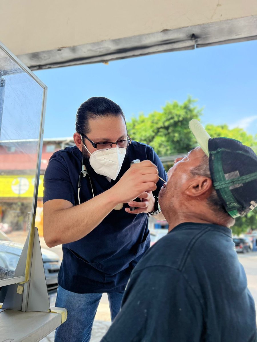AlcaldiaAntiguo's tweet photo. #ProgramasDeSalud
🩺Nuestra #BrigadaMédica está llevando sus servicios médicos, odontológicos y medicamentos a los habitantes de la Comunidad Las Colinas.
#AntiguoMasCercaDeTi https://t.co/iYx3FZFx0r