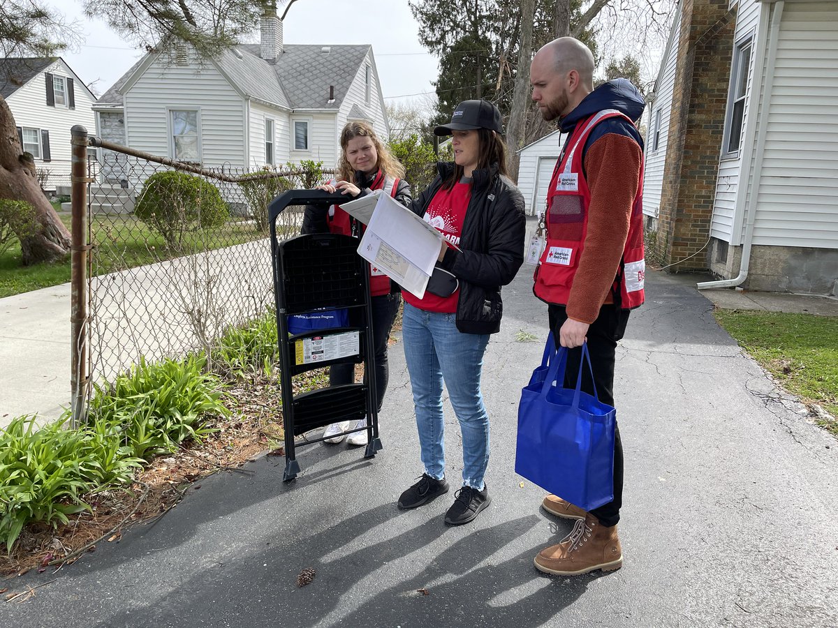 Marysville friends! Our Sound the Alarm event is happening on 4/20 and we need volunteers to help us reach as many homes as possible to install free smoke alarms! Use this link to register to volunteer and help make families in your community safer: rdcrss.org/3ILUSfq