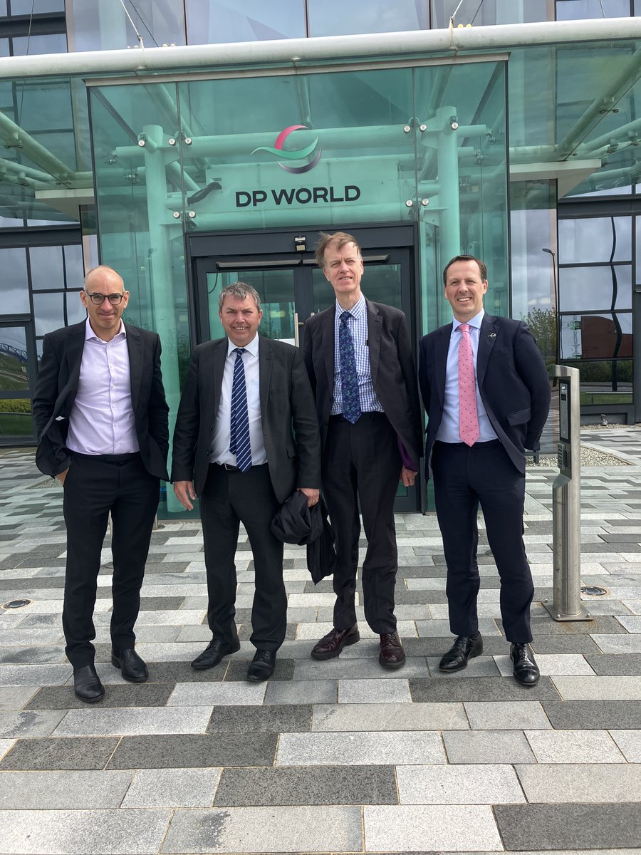 Yesterday, with Gareth Johnson, MP for Dartford, I visited London Gateway Port in the Thames Gateway, and met Alan Shaoul, Chief Finance Officer for @DPWorldUK and Charles Allen, Group Communications. Its a huge and impressive container port, opened in 2013.