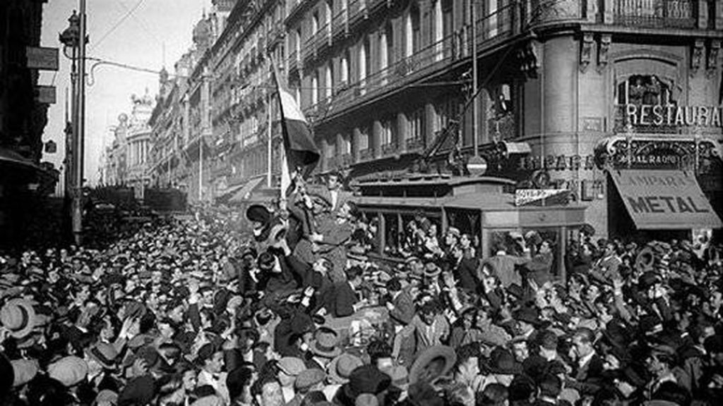 #TalDíaComoHoy hace 93 años 14 de abril de 1931 en España ❤️💛💜
