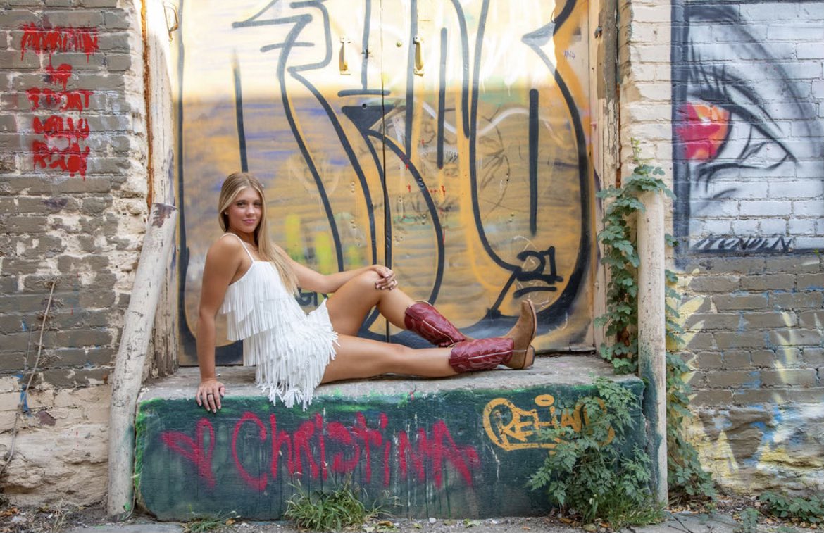 Senior, Paige Barry plans to attend Maryville University where she will major in business management and continue her soccer career. Paige has been an impact player on both sides of the ball for the PHLT program for the past 4 years. Tonight we celebrate our #7 ❤️