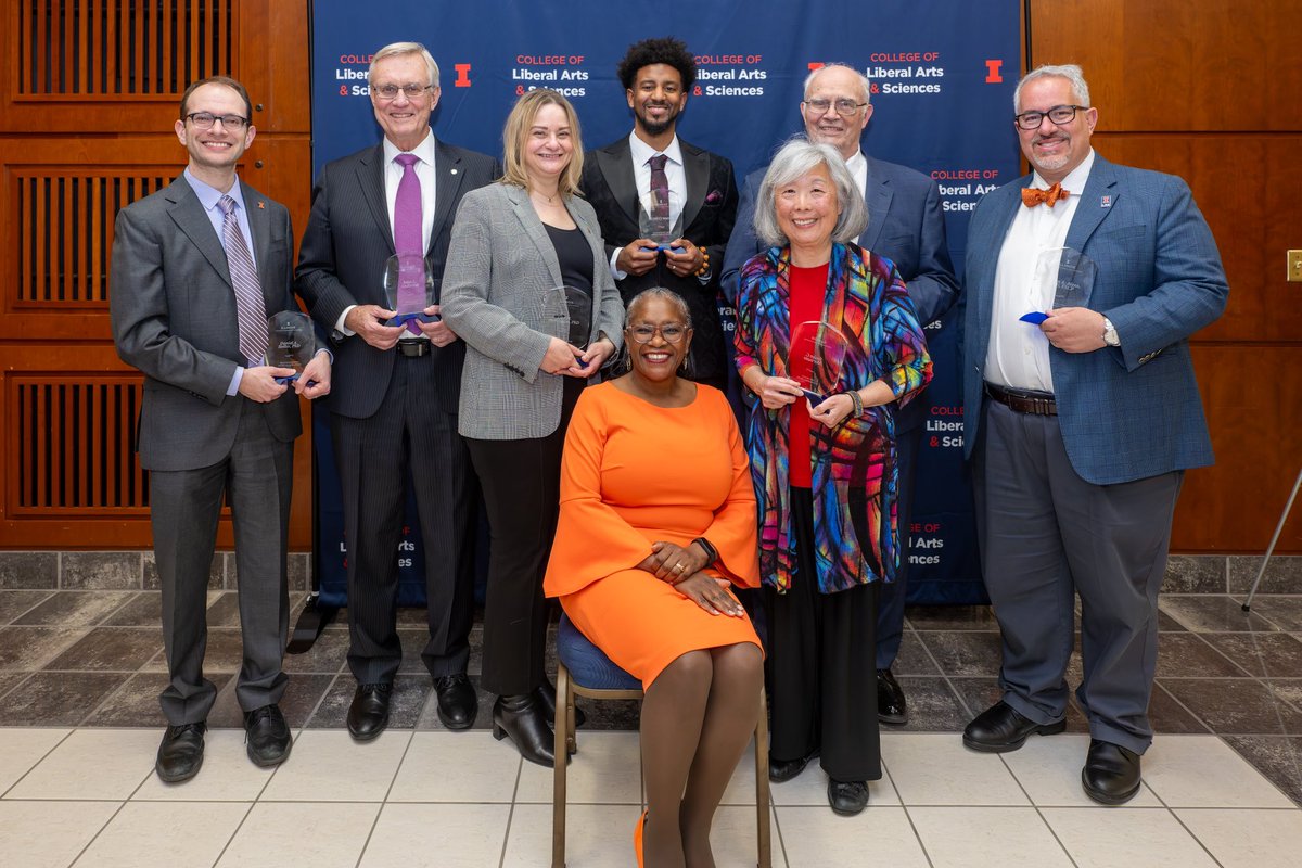 Congratulations to the eight LAS alumni who received 2024 alumni awards during our awards ceremony last week!🌟 🎉