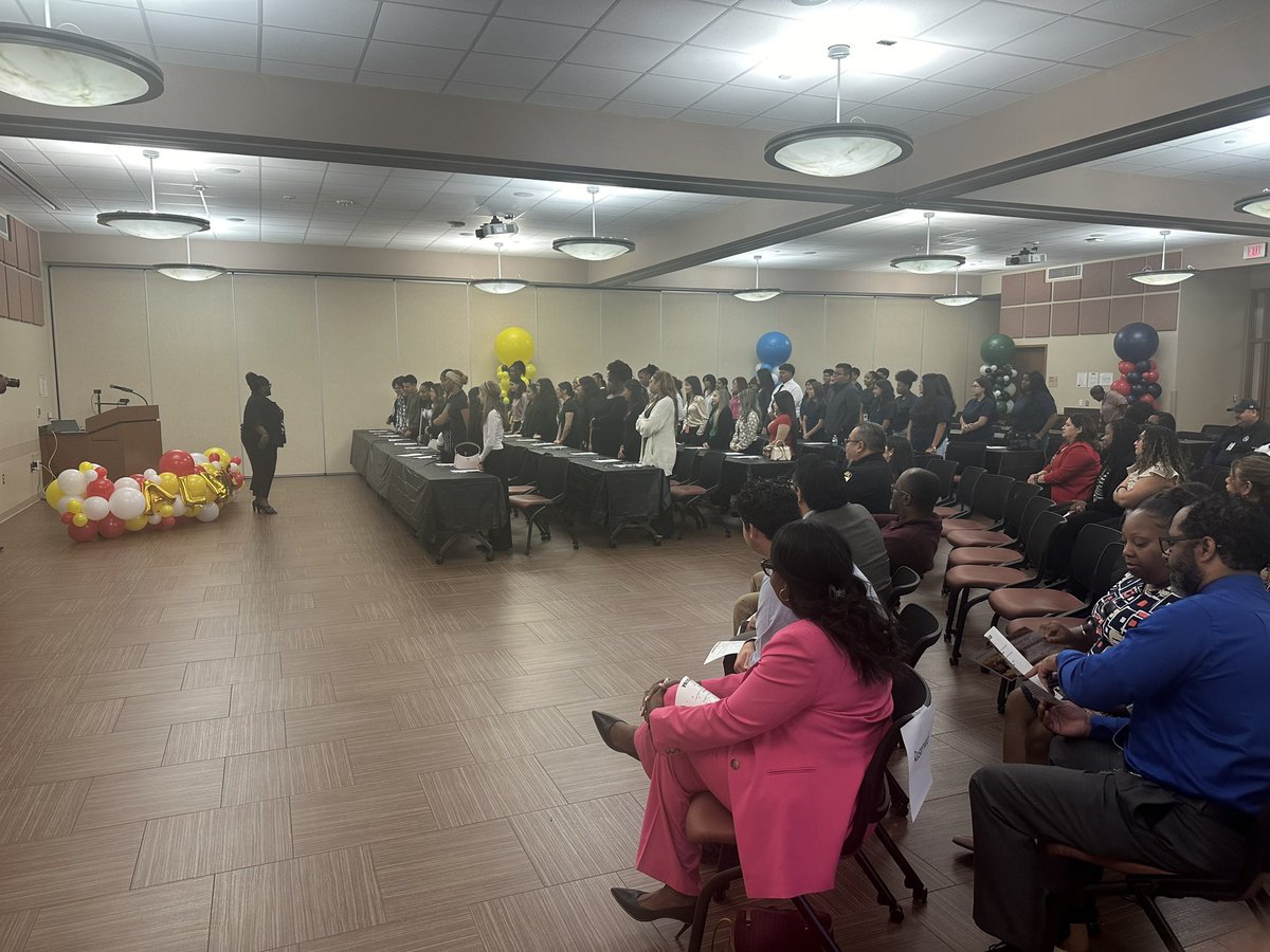 Celebrating Future Educators Signing Day! We honor the next generation of teachers. Huge thanks to all involved in making this event a success! Your dedication to supporting aspiring educators is truly inspiring. #Wearealdine @EducatorMar10 @AldineCTE @adbustil @drgoffney