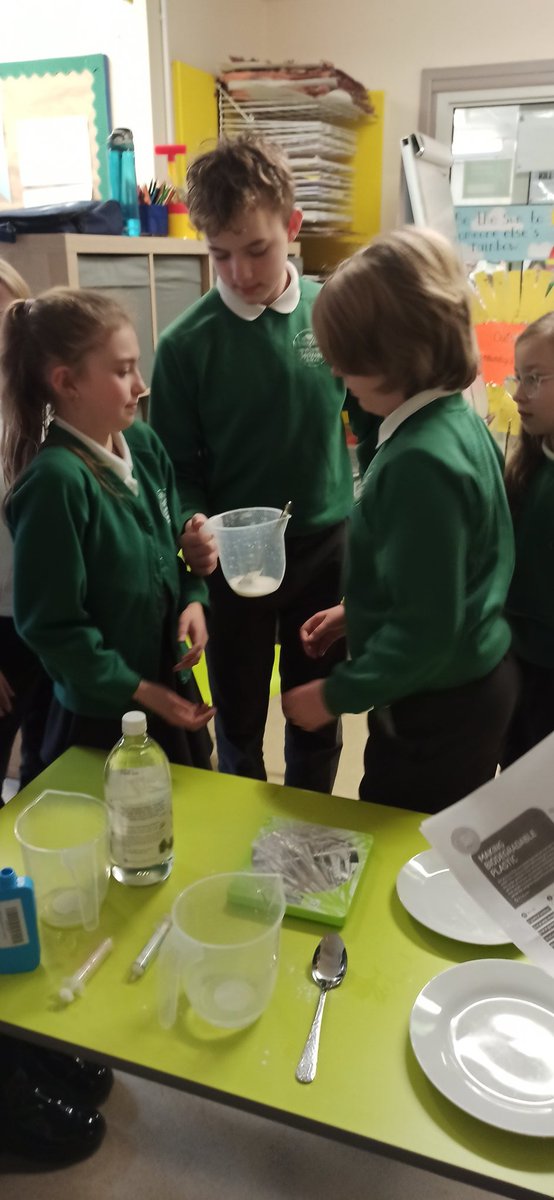 Talking about sustainability and plastics in our oceans today. Do you know how long it takes for plastic to decompose once discarded? Year 6 are having a go at making biodegradable plastic ... Can't wait to see the results! @StMarysCIW @bgstemproject @StMarysCIWBJ @MrsFrancis18