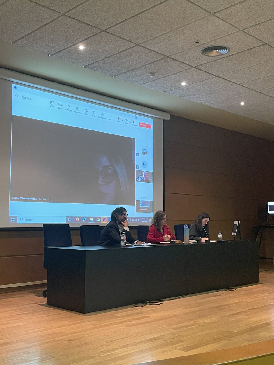 En la última mesa de hoy hemos terminado hablando de La revolución y la reacción con tres ponencias sobre: el anticomunismo en el Mensageiro de Bragança, las figura de Kaúlza de Arriaga y Blas Piñar; y la reacción en EEUU y España.