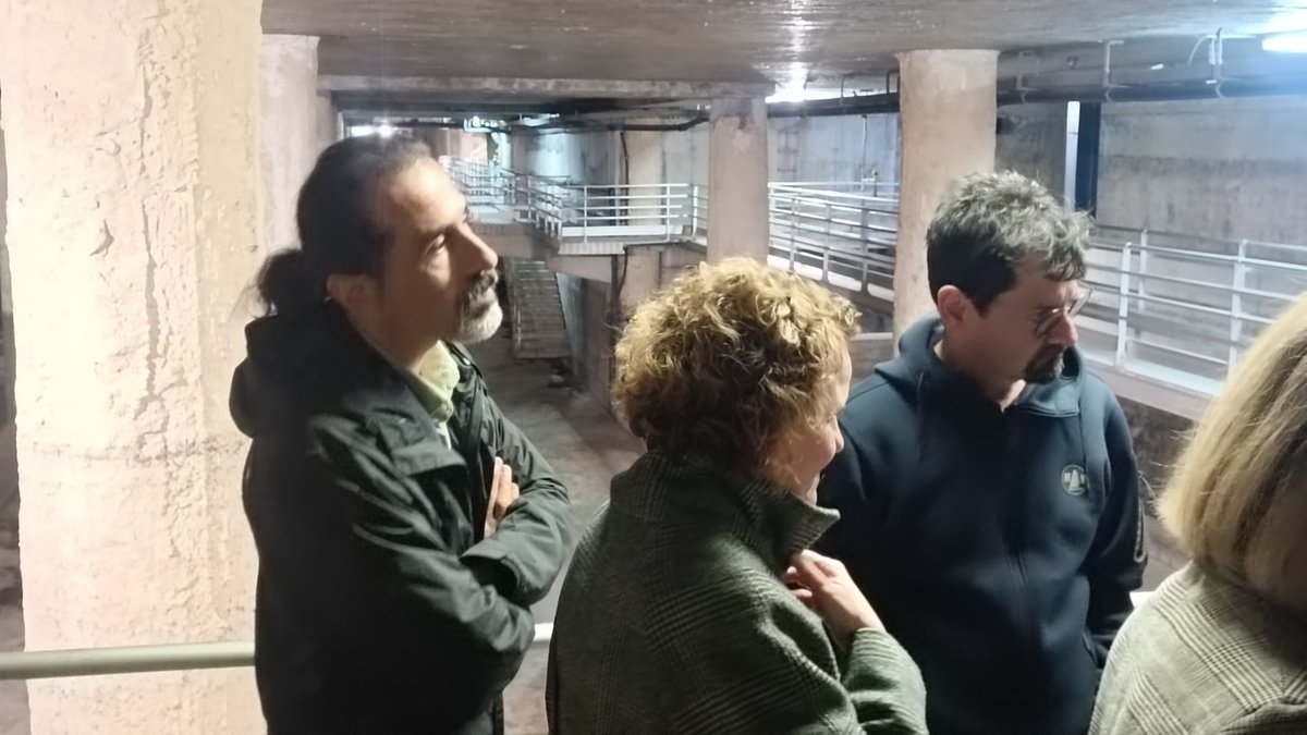 MedCities's tweet photo. 🌊 #BCASA experts explains that the @BCN_EspaiPublic have different strategic plans for the coastal management at different levels (municipal, State and regional). Also, sanitation #water master plan says that 25% of the #BCN public space have flood risk! @bluemissionmed https://t.co/23lC1BA6jV