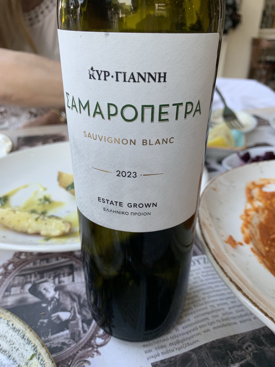 Tried the #To_Elliniko today a restaurant which is part of the Hilton in Nicosia delicious food….. aubergine dip, white taramosalata, prawn saganaki, bream stuffed with spinach(forgot to picture) and a crisp #SauvignonBlanc all in all 10 out of 10 #Hilton #ToElliniko