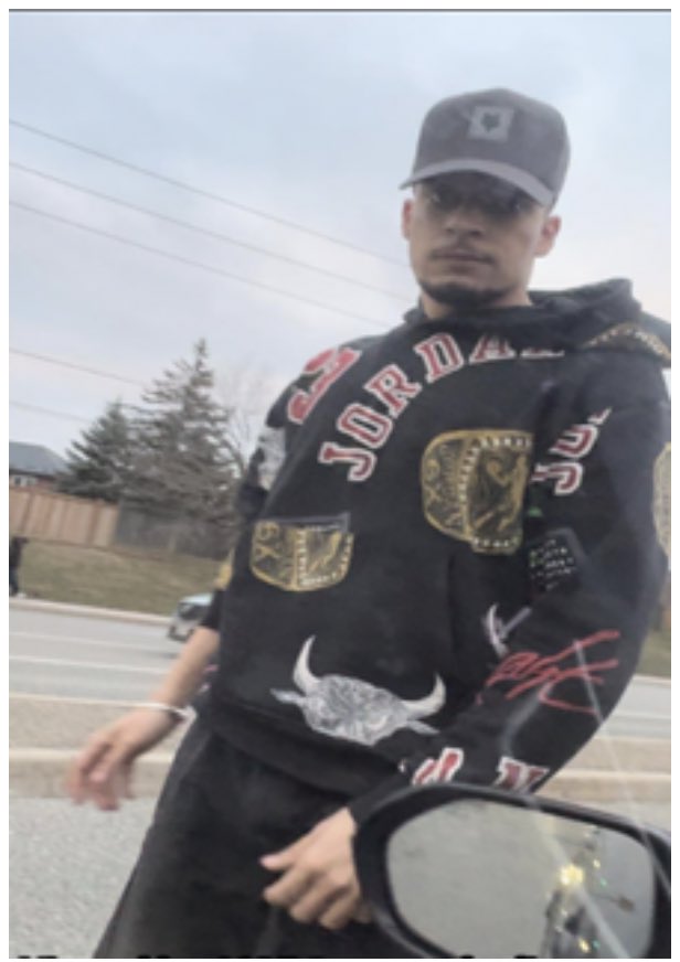 REDFMToronto's tweet image. #PublicHelp: A fourth suspect is still outstanding, he is known to Investigators as Harman Singh and is described as:
Male, South Asian, 6'0 tall, with short facial hair.