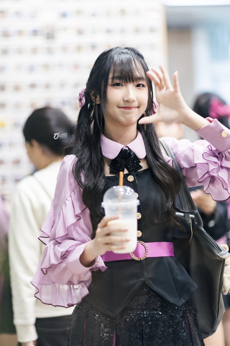 🖤💜

#EmmyBNK48 #BNK48
#KurumitoDialogueTH
#BNK4816thSINGLE #KurumitoDialogueTH_PressTour