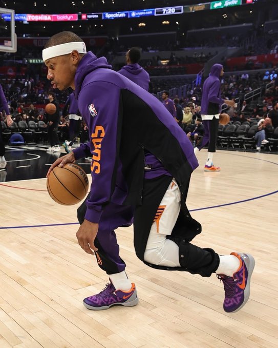 Isaiah Thomas with the Nike Kobe 8 PEs 🔥