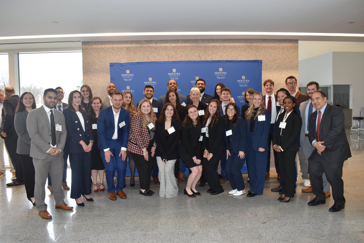 Last night, Hofstra Law celebrated the 5th anniversary of the Pro Se Legal Assistance Program and honored former dean, Judge Gail Prudenti. Since its inception, the program has provided free limited-scope legal services to hundreds of self-represented litigants. #lawtwitter