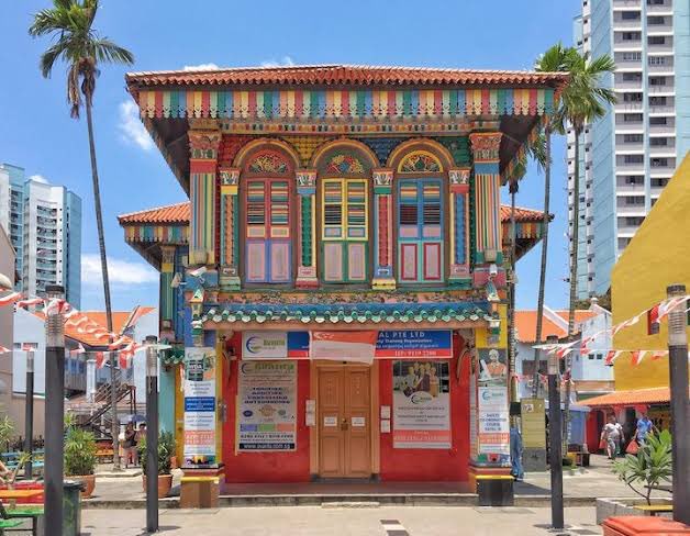 hyewinning's tweet photo. Yes I’m a YIMBY but that doesn’t mean I’m against public housing, in fact I support it! One reason SG is able to preserve historic and beautiful areas like Little India and its Chinatown is because they build high and dense, both public and private developers. https://t.co/UUlVyd9eQb