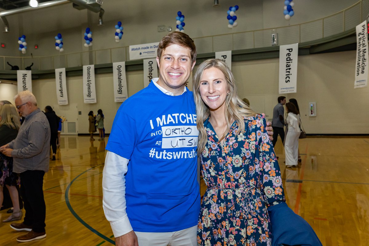 A month ago was #MatchDay2024 when we welcomed an exceptional group of medical students to #UTSW #orthopaedicsurgery residency program! The new class will officially start their program in July, and we can't wait! 🦴💪

@UTSWMedCenter @UTSWedu #UTSWOrtho #orthotwitter