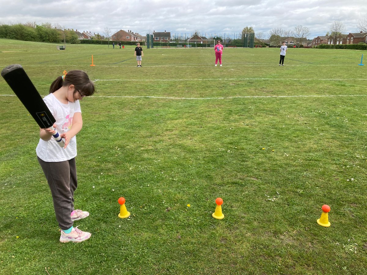 Busy session today at Huntingdon’s inclusive HAF camp, lots of energy from participants. Well done to all, rapid fire game seemed the favourite!! @Living_Sport @NikJohnsonCA @jonathanpark1 @PCCCambs @ggwarren_ @icoachcricket