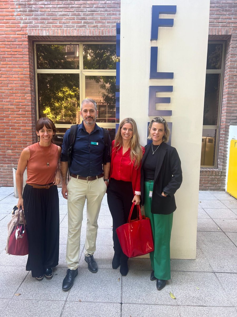 AlexBaharFuchs's tweet image. Delighted to have had the opportunity to visit and present our work on #COTs in ADRD at the fantastic Fleni hospital and have fruitful discussions and new collaboration with @LuCrivelliOk and her fantastic team! Inspired by the amazing care of the ADRD population in Argentina!