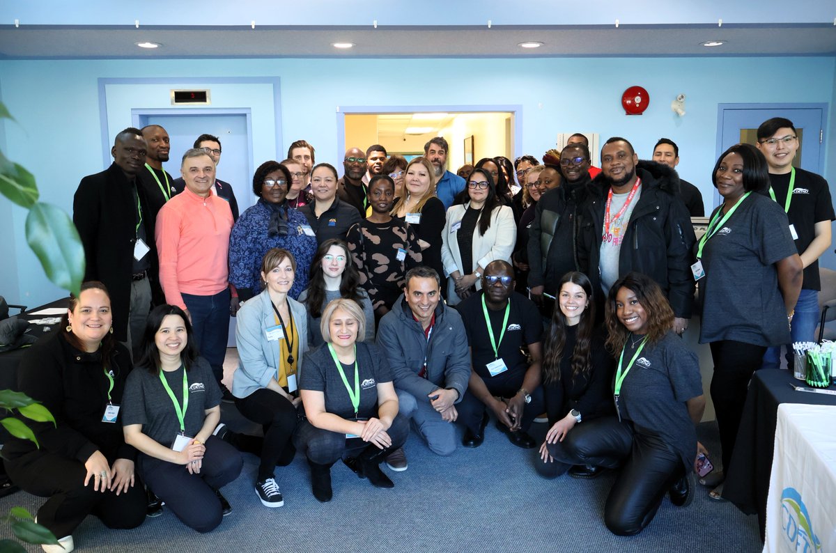 Over 140 job seekers attended the 27th Employment Café hosted by CDETNO on Wednesday, April 10. They had the opportunity to apply for various positions and connect with representatives from 17 companies and organizations.
cdetno.com/en/resounding-…