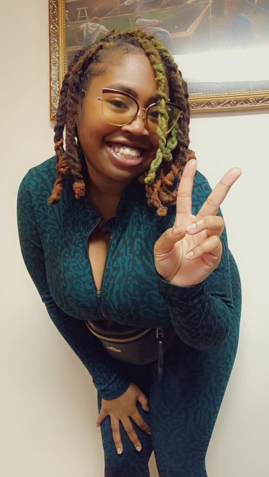 Here's me posting because I be forgetting.  Happy Aries season‼️🥳♈️ https://t.co/cnMt34OnUM