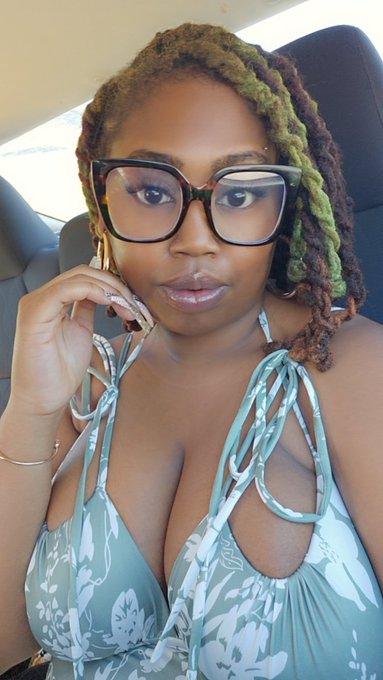 Here's me posting because I be forgetting.  Happy Aries season‼️🥳♈️ https://t.co/cnMt34OnUM