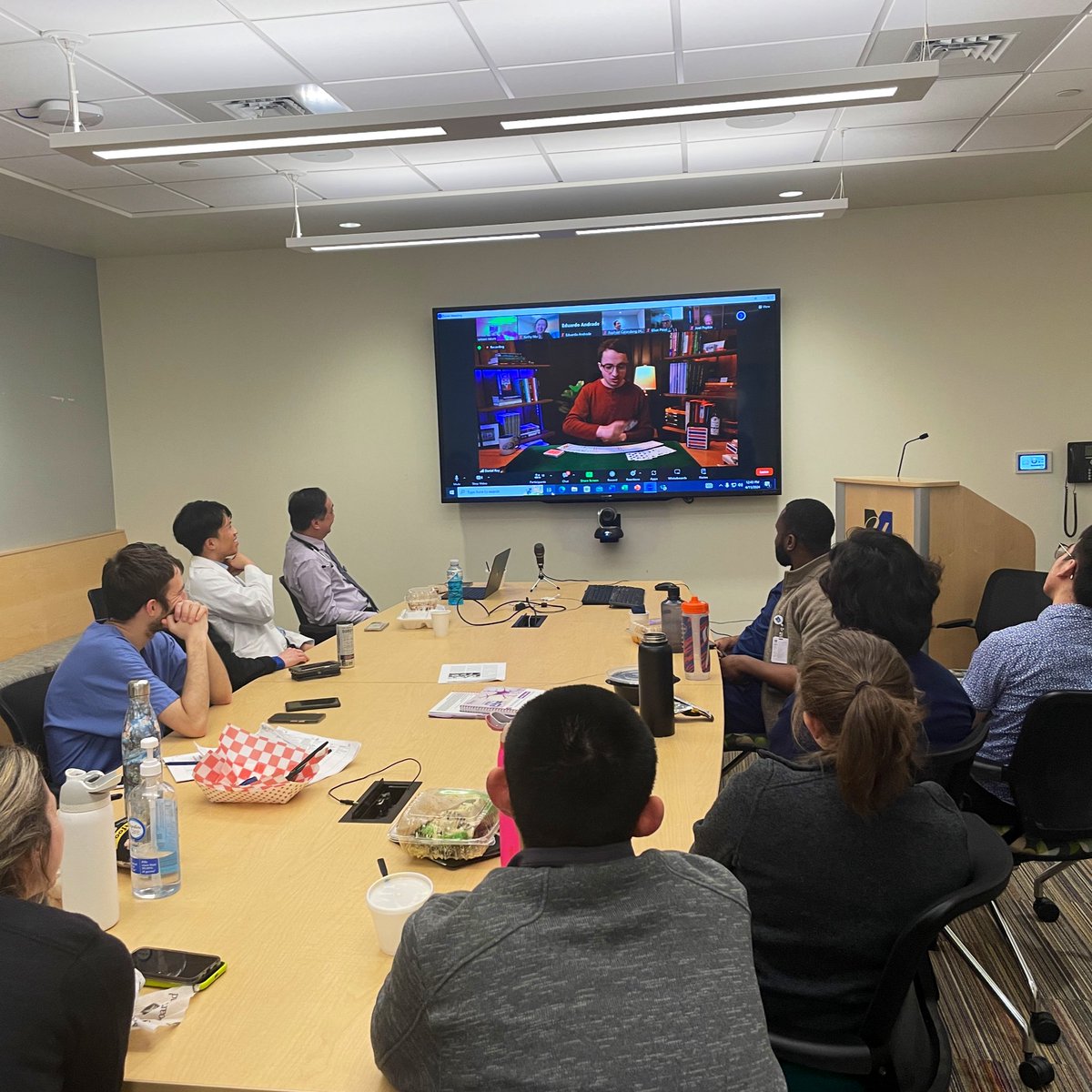 Neurohumanities lectures continue with a special session on Neuropsychiatry of Magic by Dr. Kathy Niu and featuring professional magician Daniel Roy! Magic is fun but can also teach us much about neuropsychiatric and cognitive function! #Neurology #Neurotwitter #Magic #MedEd