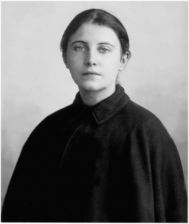 Hello #CatholicTwitter. It’s been a long time! Today’s the feast day of #StGemmaGalgani, a saint very close to my heart. What a gift she was in my life during the time of my #spiritualwarfare. If you’re struggling w/ affliction, pray for her intercession. She’ll have your back!