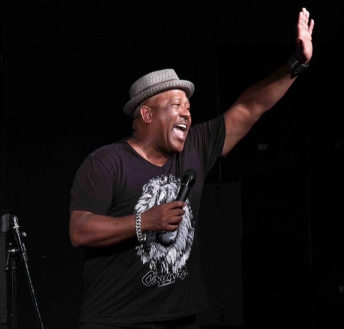 HatFactoryAC's tweet photo. Upfront Comedy returns June 29th with a stellar lineup featuring comedy icon Curtis Walker! Known for Paramount City and more, Walker also served as the pre-show warm-up act for the London 2012 Olympic Opening Ceremony. Book now: https://t.co/WyrBVsqRlA. #UpfrontComedy https://t.co/JNmvajk5bo