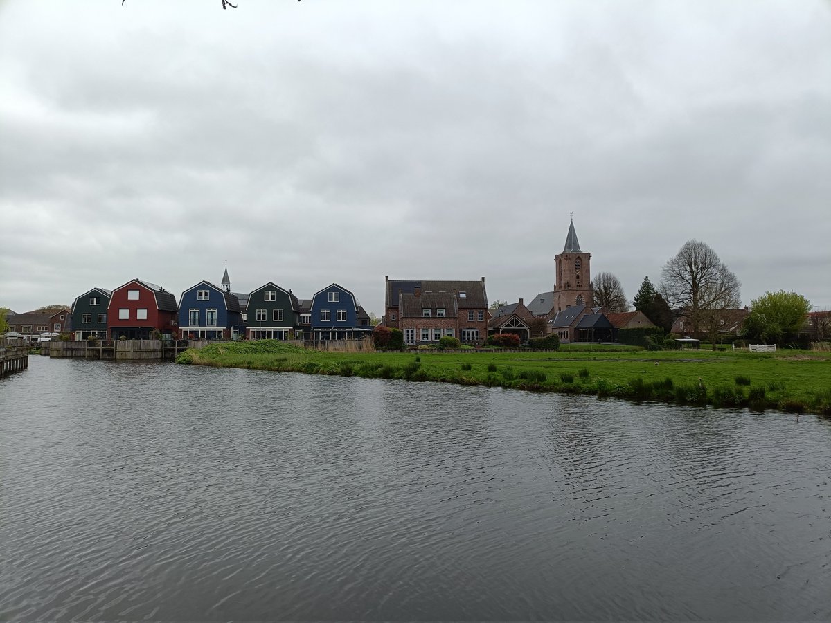 I biked 45 kilometres to spakenburg and back. 
An old harbour town on the shore of what is now the IJssel lake.