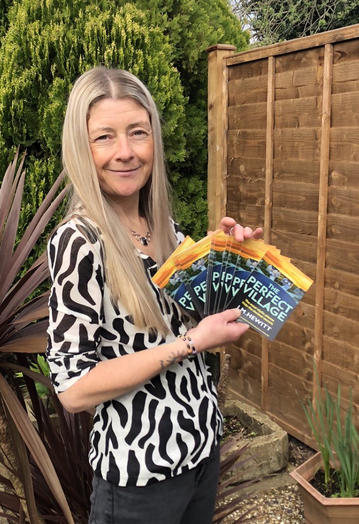 Celebrating publication day for The Perfect Village, my take on the local Suffolk legend of The Green Children. Thanks for all the lovely messages 💚 amazon.co.uk/gp/aw/d/B0CRH3…