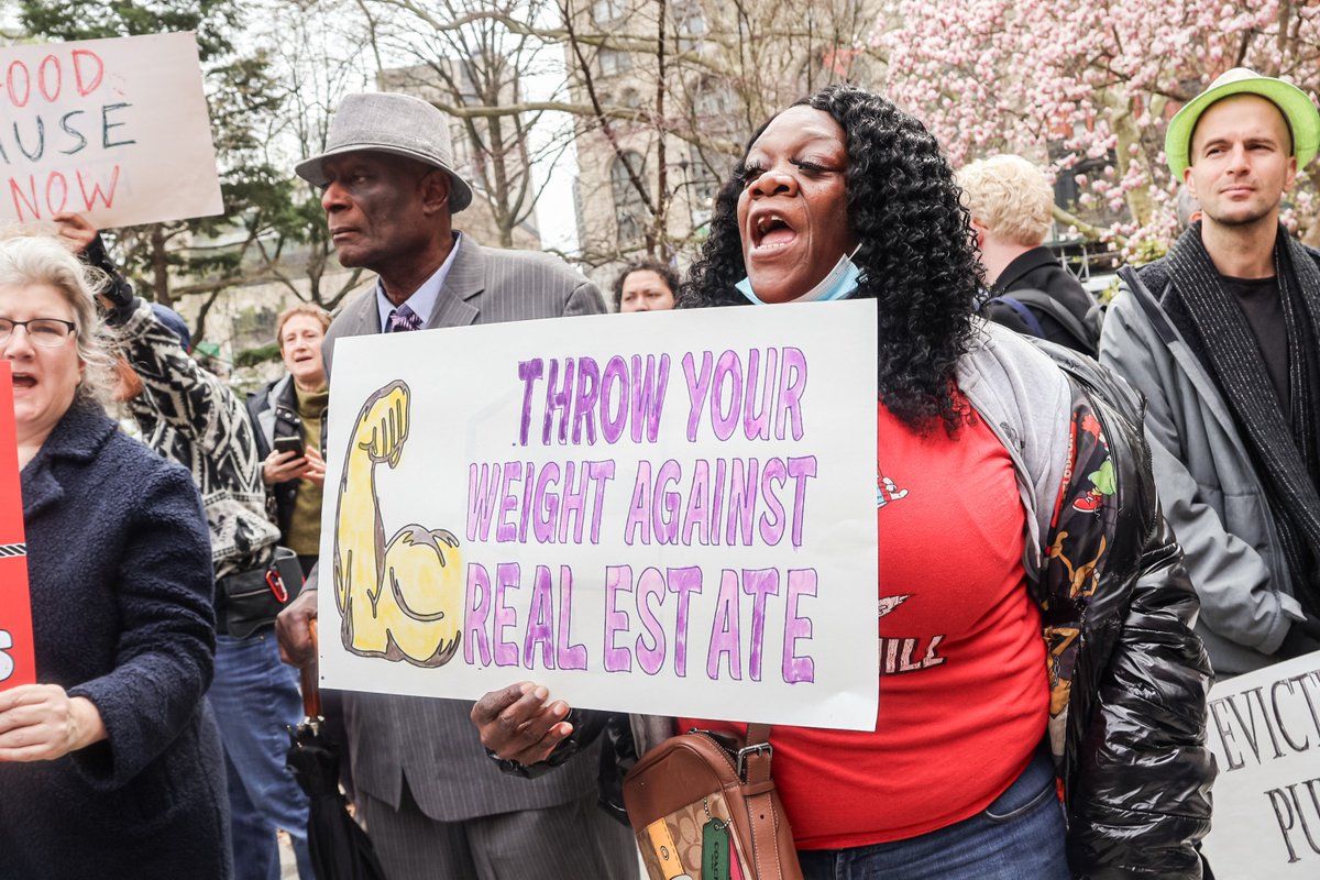 NYCComptroller's tweet image. Good Cause protections ensure that rent-paying New Yorkers won't be evicted because their landlord thinks someone else can pay more.  
Albany must pass a housing deal that includes #GoodCause, housing vouchers for homeless New Yorkers, and investments in community-based housing.