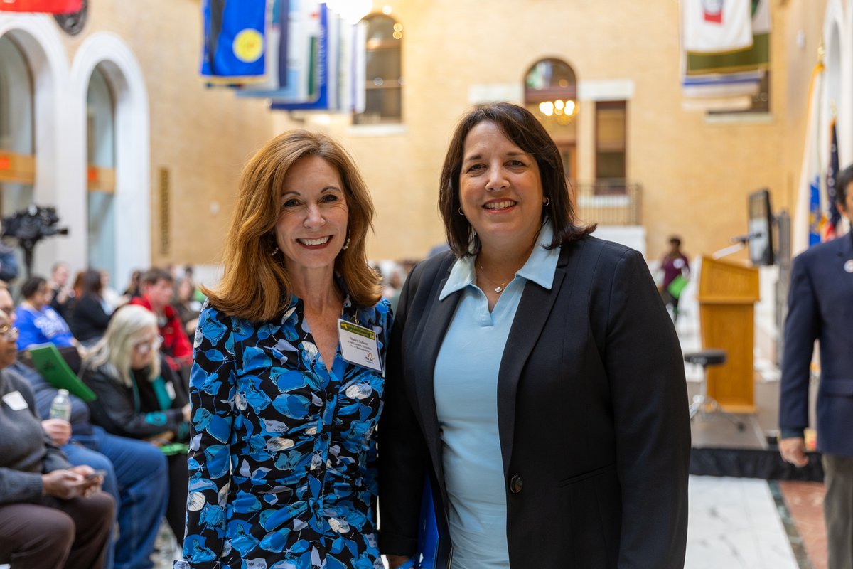 Great to join the 18th annual Autism Advocacy Day at the State House! Proud to announce the implementation of the Blue Envelope Program for safe and understanding traffic stops. Thank you to <a href="/AFAMaction/">Advocates for Autism</a> for your continued partnership and advocacy!