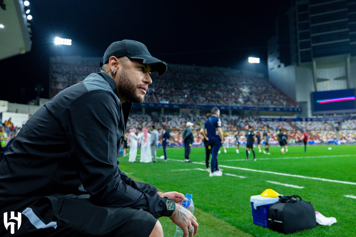 Alhilal_EN's tweet photo. Hello from the magician @neymarjr 🤙🏻💙

#AlHilal https://t.co/y8TPVavX5Q
