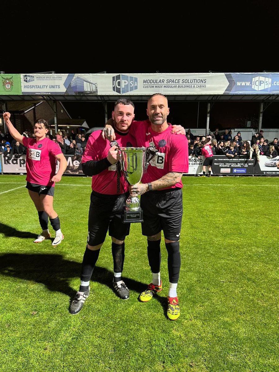 With the broski @CalumBest what a game 🏆🤘⚽️