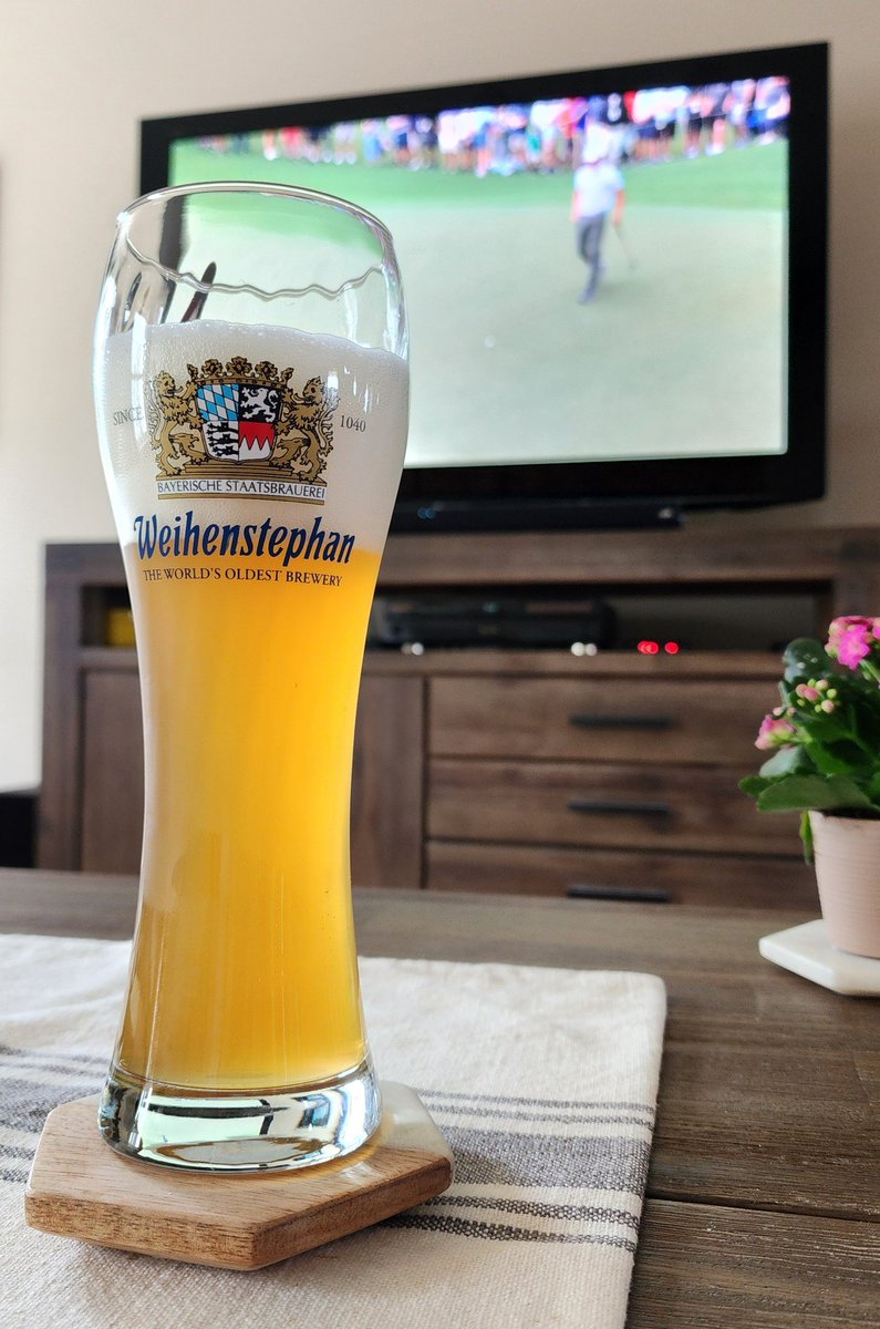 soldbysanta's tweet photo. Enjoying The Masters... https://t.co/Owd5QVcZgC
